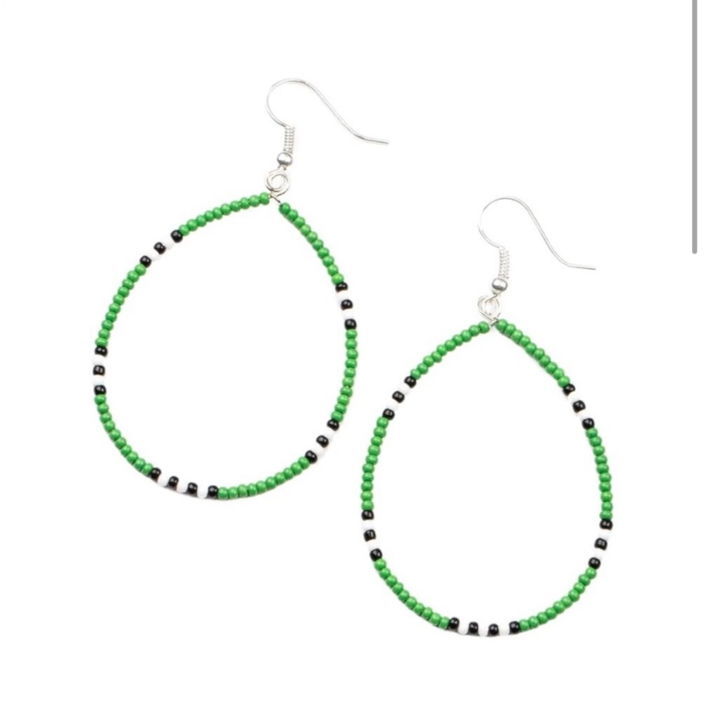 🎁 🆓w/ Bundle:🆕NIP:Paparazzi earrings: Keep Up The Good BEADWORK - Picture 2 of 3